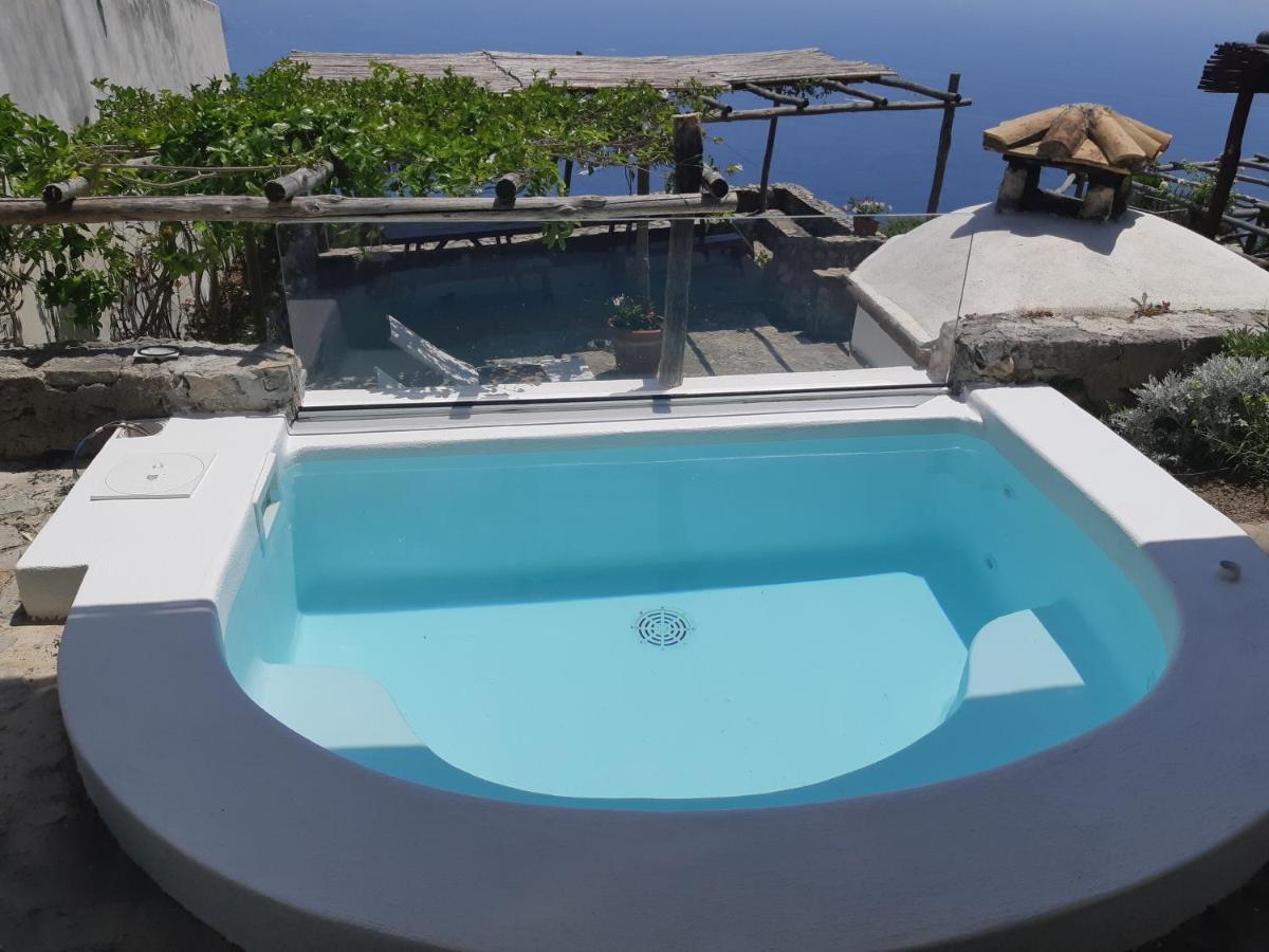 Eleanor' S Garden Hotel Равело Екстериор снимка