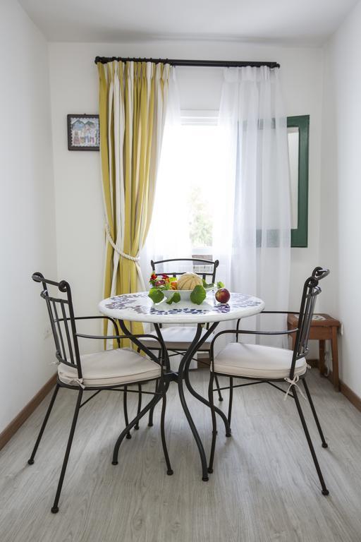 Eleanor' S Garden Hotel Равело Екстериор снимка