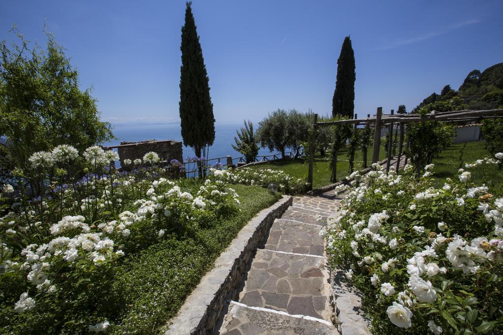 Eleanor' S Garden Hotel Равело Екстериор снимка