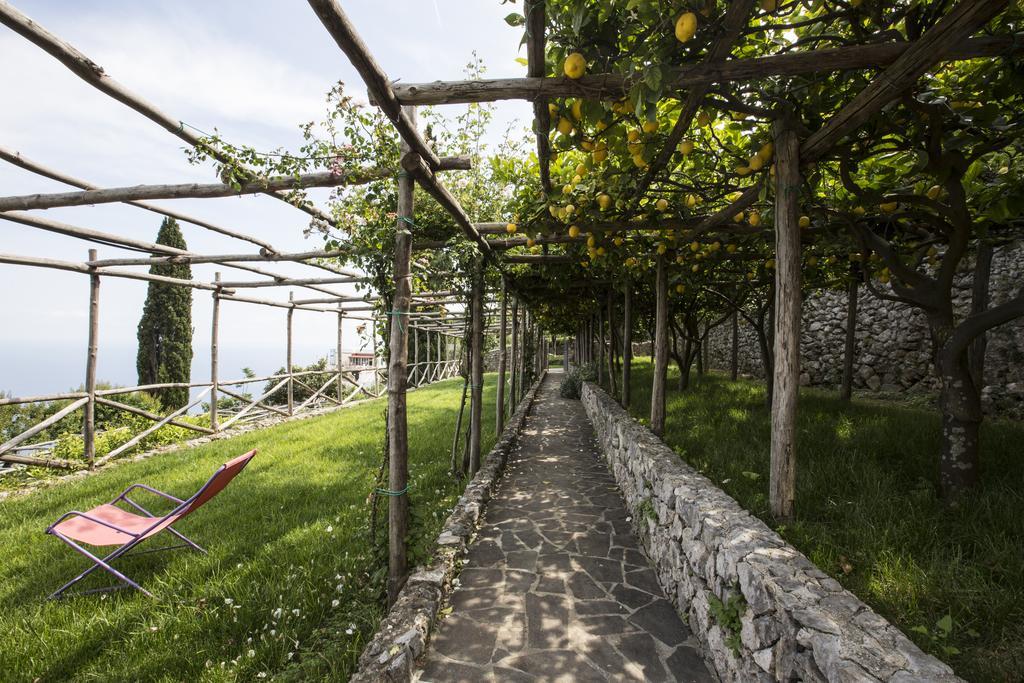 Eleanor' S Garden Hotel Равело Екстериор снимка