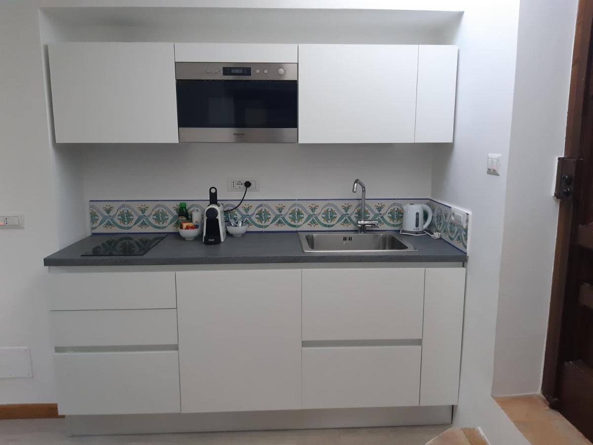 Eleanor' S Garden Hotel Равело Екстериор снимка